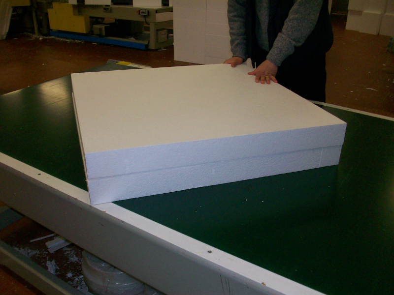 imballaggi per mobili - imballaggio in polistirolo per gambe di tavolo -3