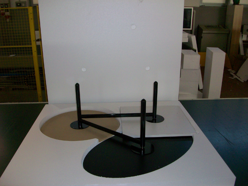 imballaggi per mobili - imballaggio in polistirolo per tavolo -1 imballaggi per mobili - imballaggio in polistirolo per tavolo -1