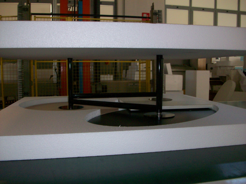 imballaggi per mobili - imballaggio in polistirolo per tavolo -2