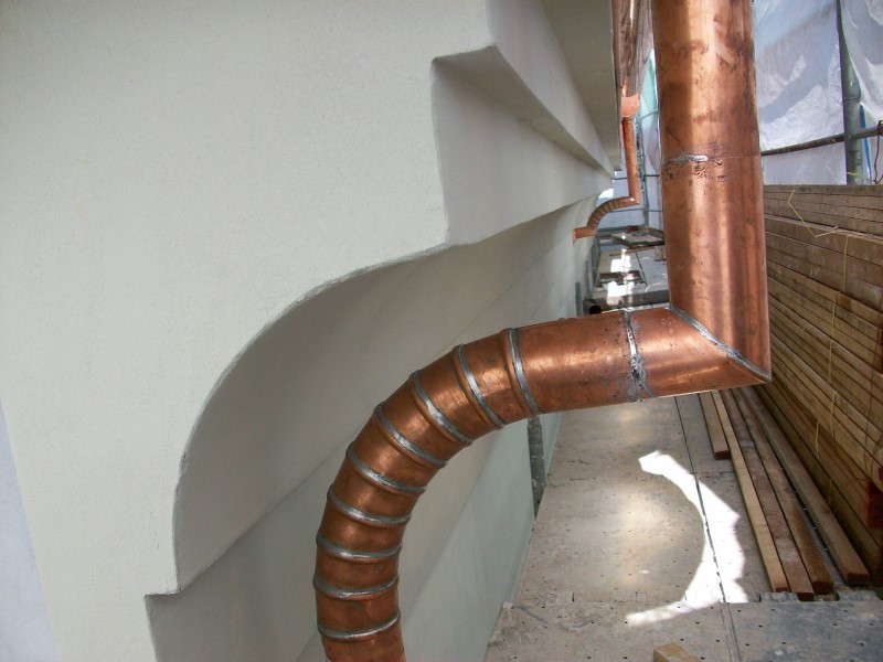 polistirolo per edilizia posa-gronda-in-polistirolo-2